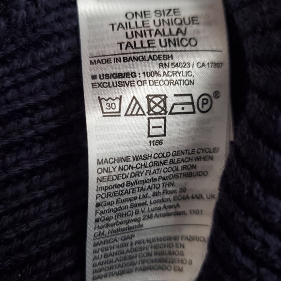 🆕️Navy Gap Logo Beenie One Size - Picture 3 of 3